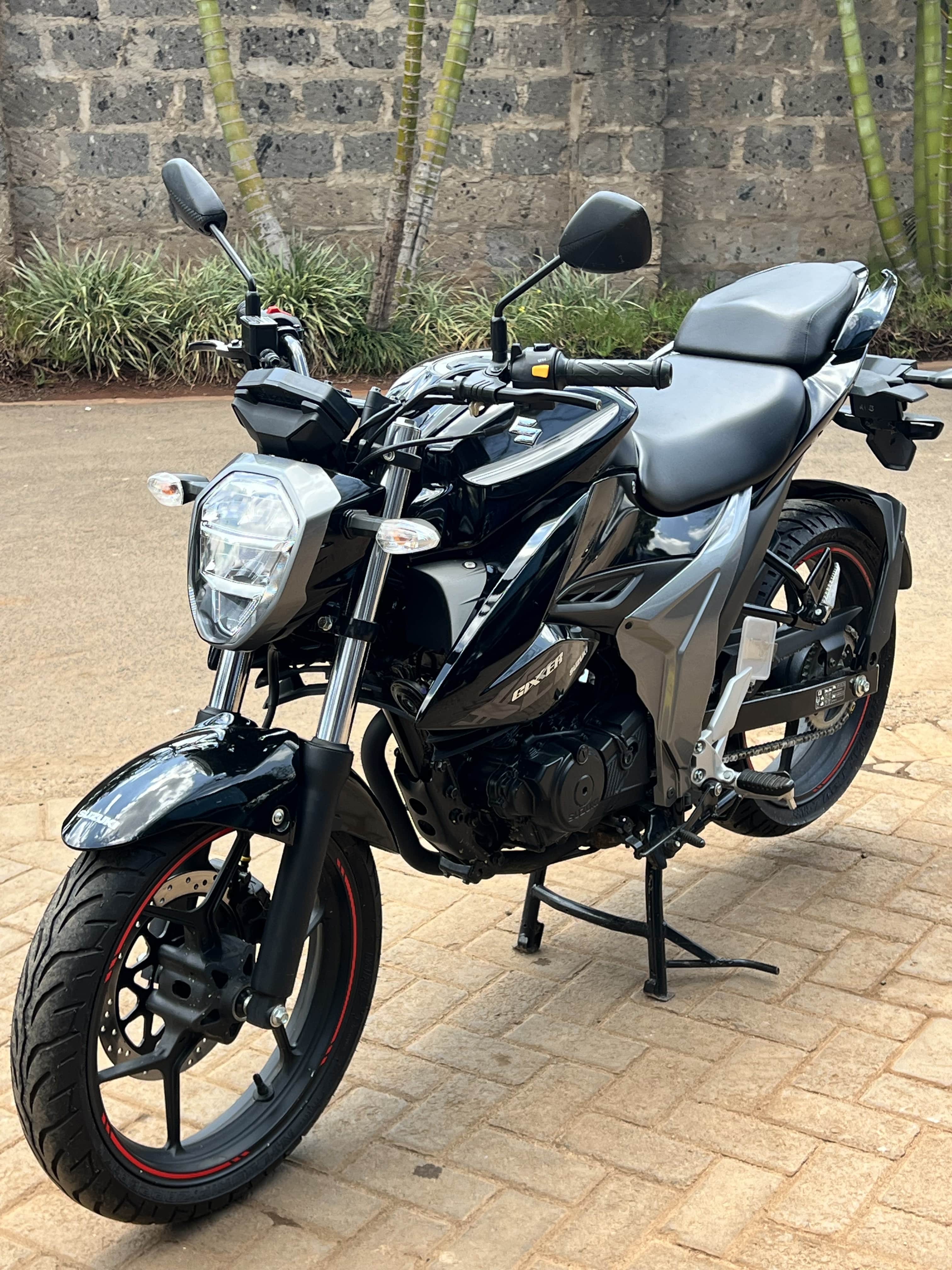SUZUKI GIXXER 155